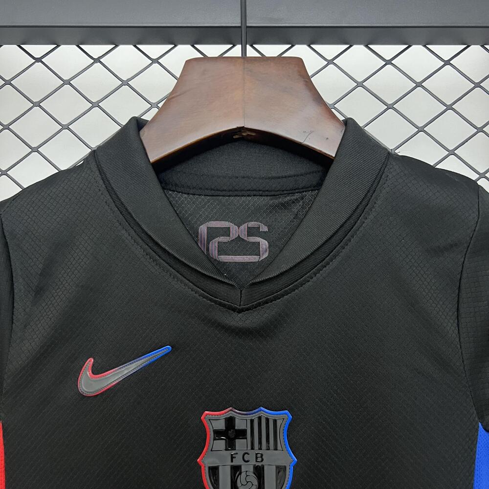 BARCELONA X TRAVIS SCOTT II 2025 CONJUNTO INFANTIL