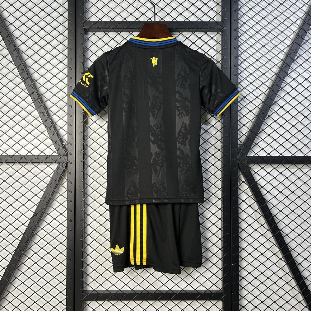 MANCHESTER UNITED III 25/26 CONJUNTO INFANTIL