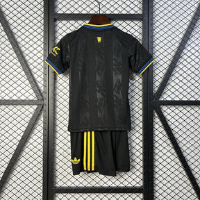 MANCHESTER UNITED III 25/26 CONJUNTO INFANTIL