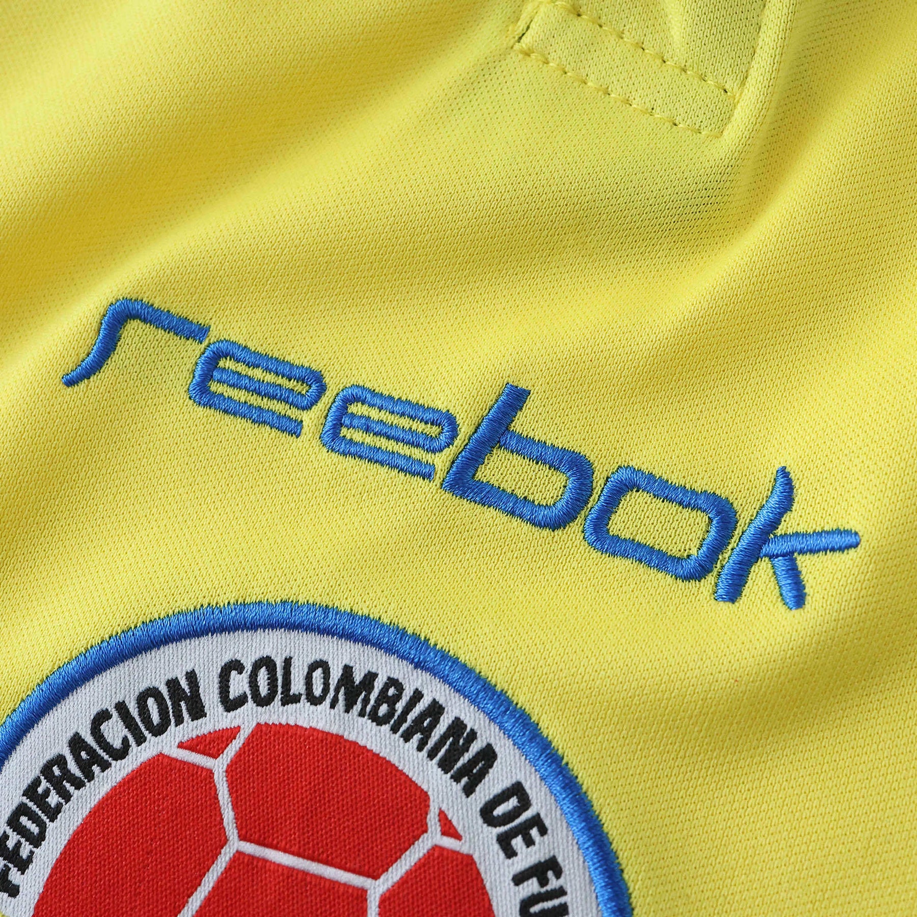 Camiseta Colombia 2001 I Casa - Versión Retro