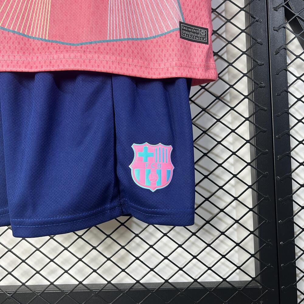 BARCELONA EDICIÓN ESPECIAL ROSA 25/26 CONJUNTO INFANTIL