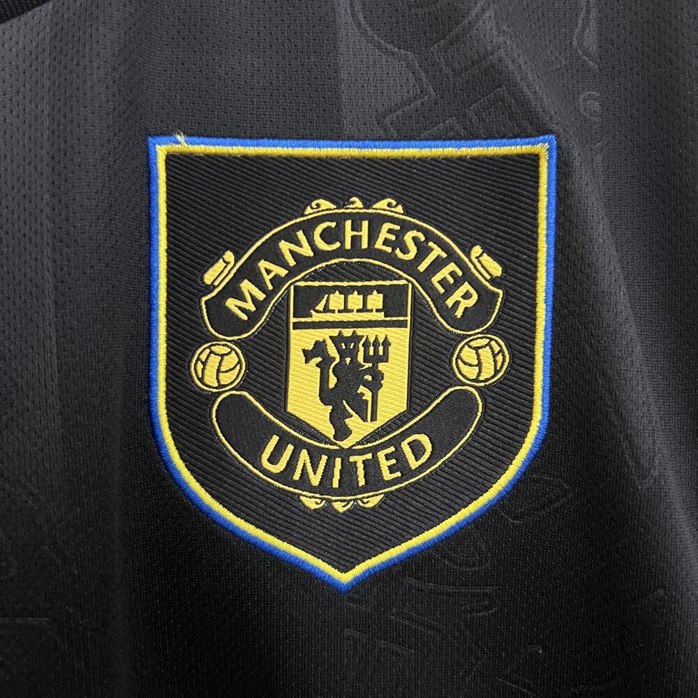 MANCHESTER UNITED III 25/26 HOMBRE