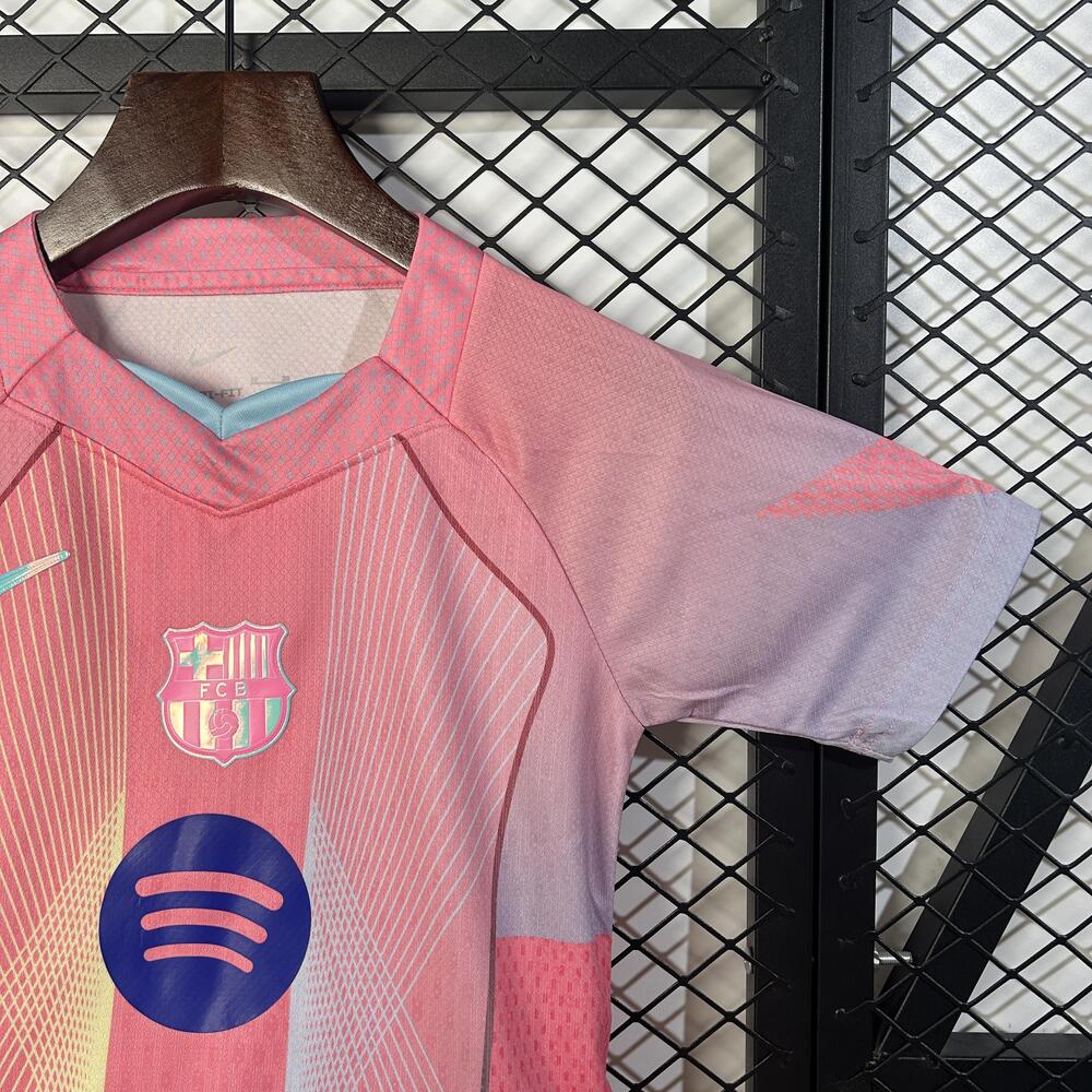 BARCELONA EDICIÓN ESPECIAL ROSA 25/26 CONJUNTO INFANTIL