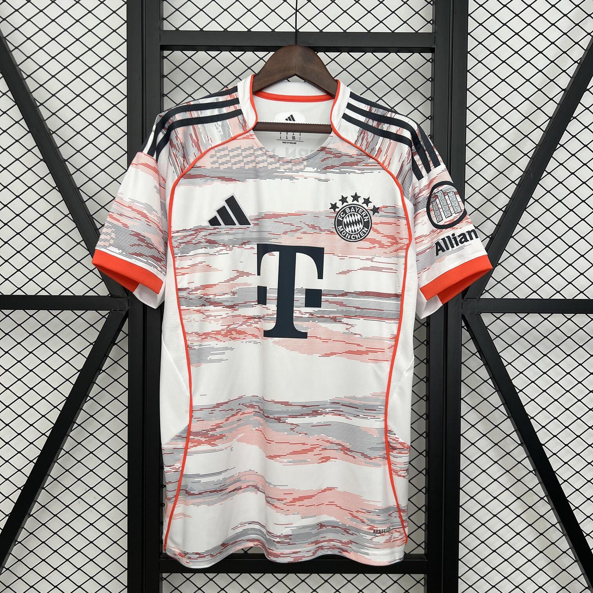 BAYERN MUNICH III 25/26 HOMBRE