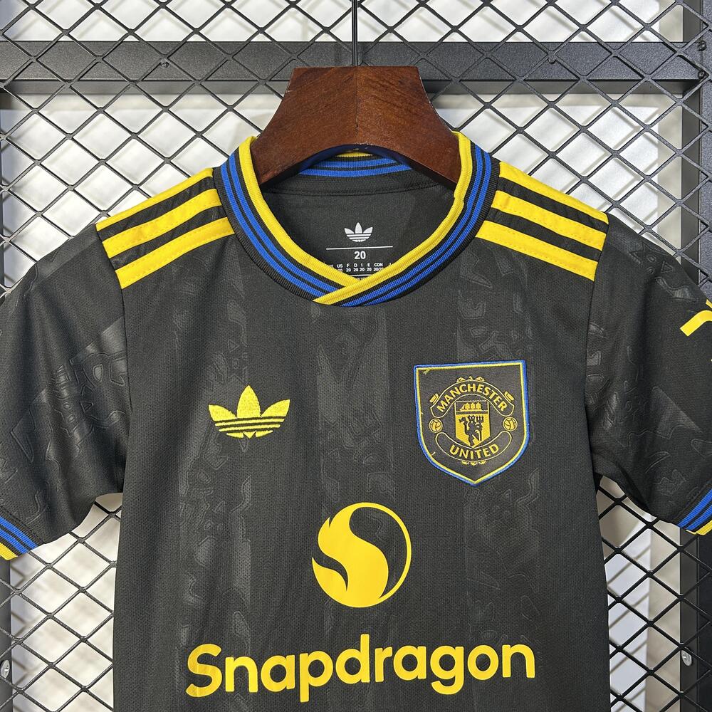 MANCHESTER UNITED III 25/26 CONJUNTO INFANTIL