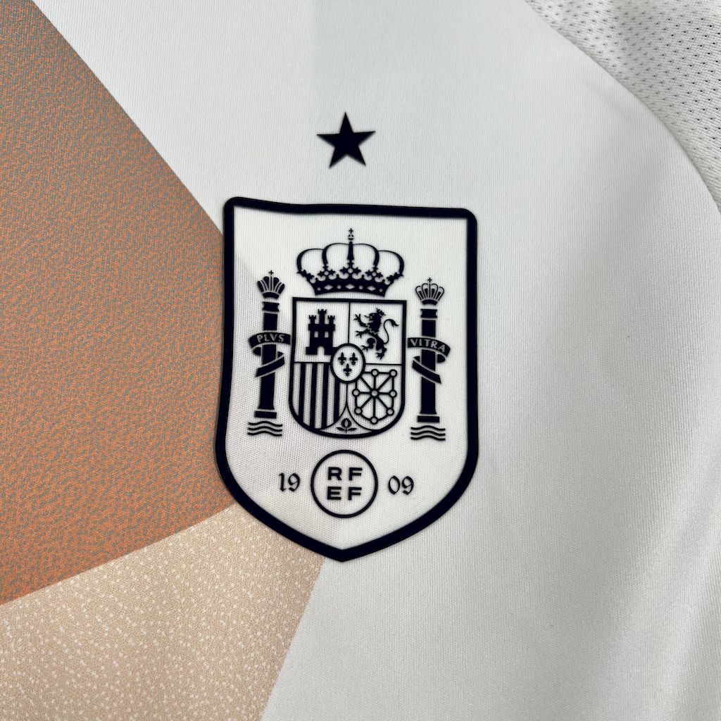 ESPAÑA II 2025 HOMBRE