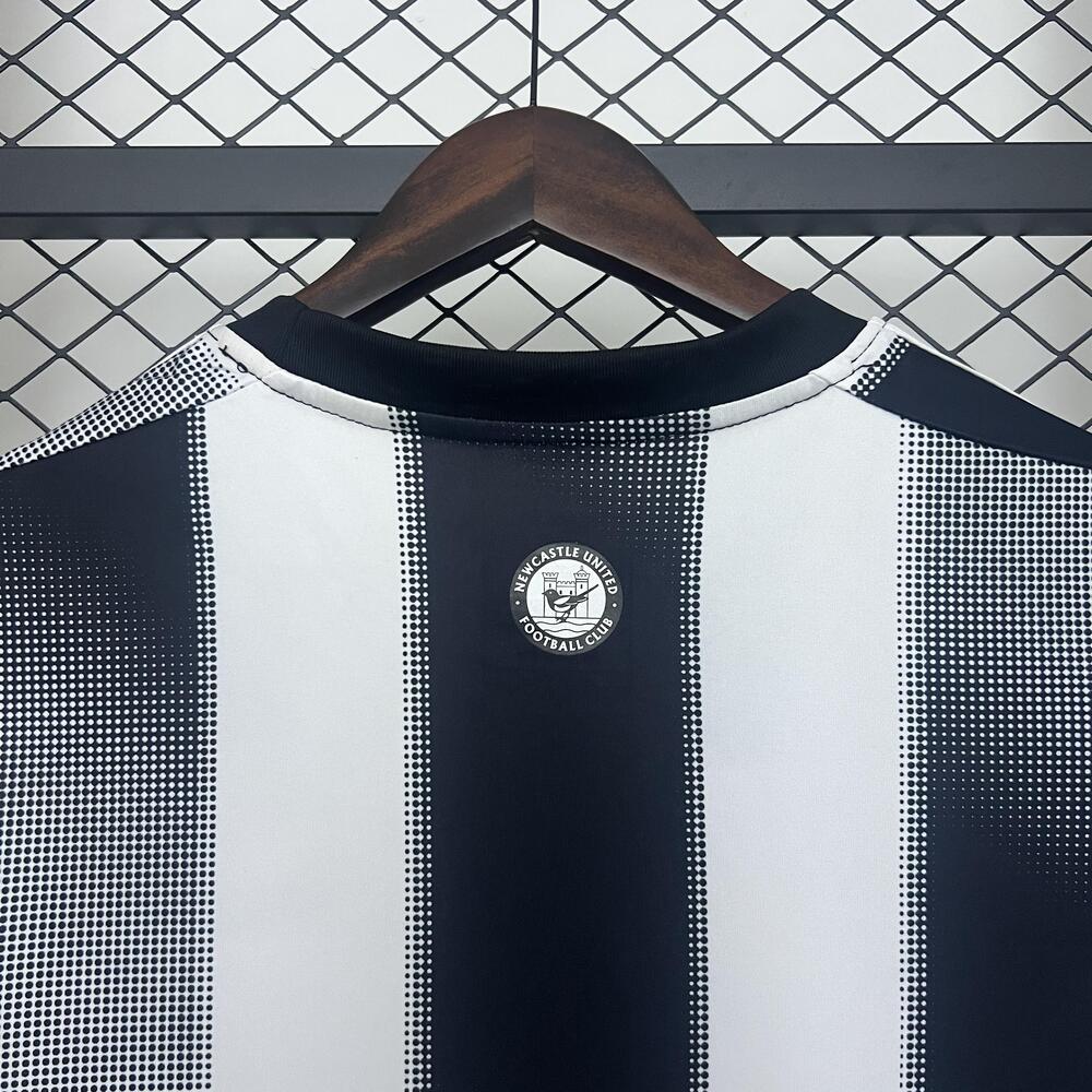 NEWCASTLE I 25/26 HOMBRE