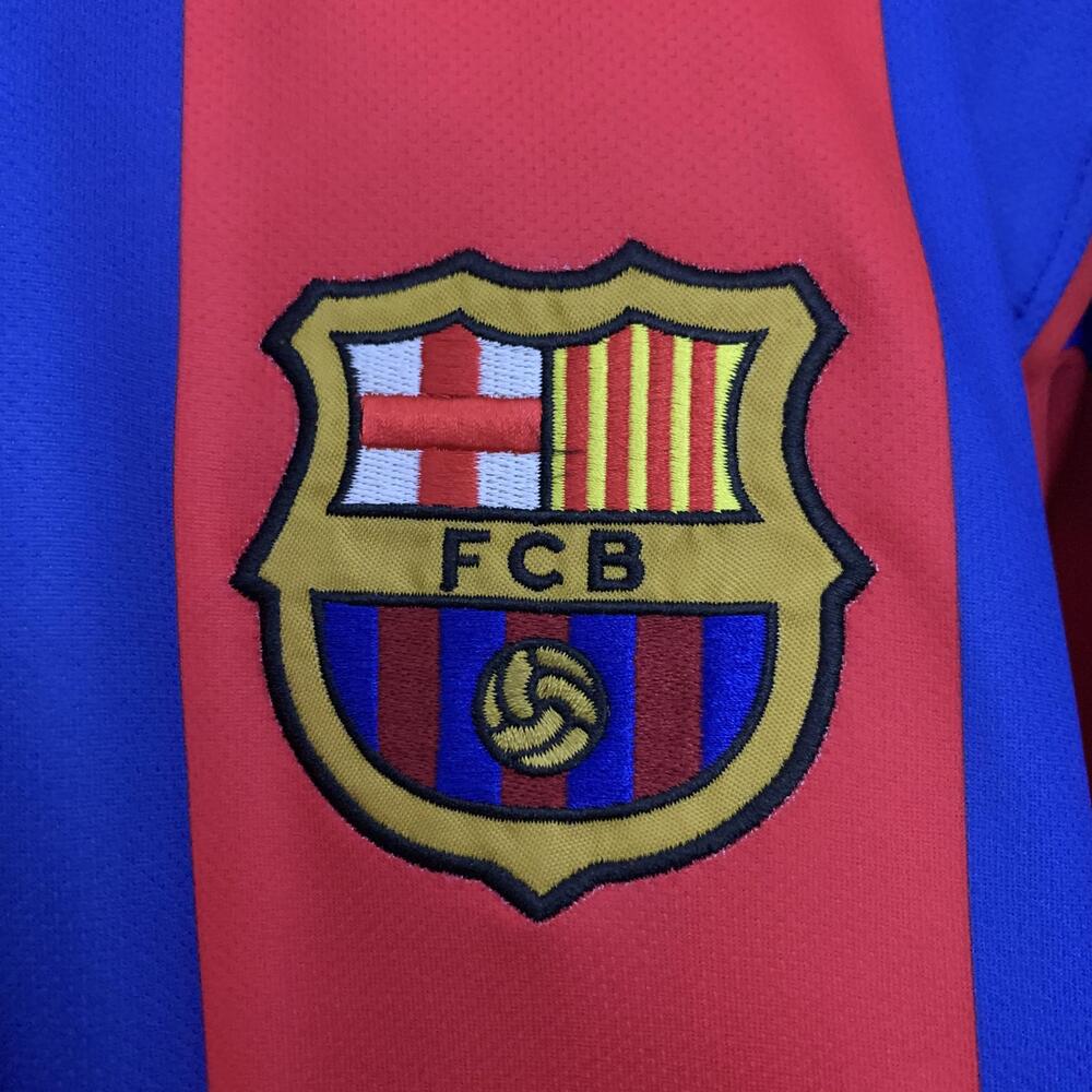 BARCELONA I 04/05 HOMBRE (RETRO)