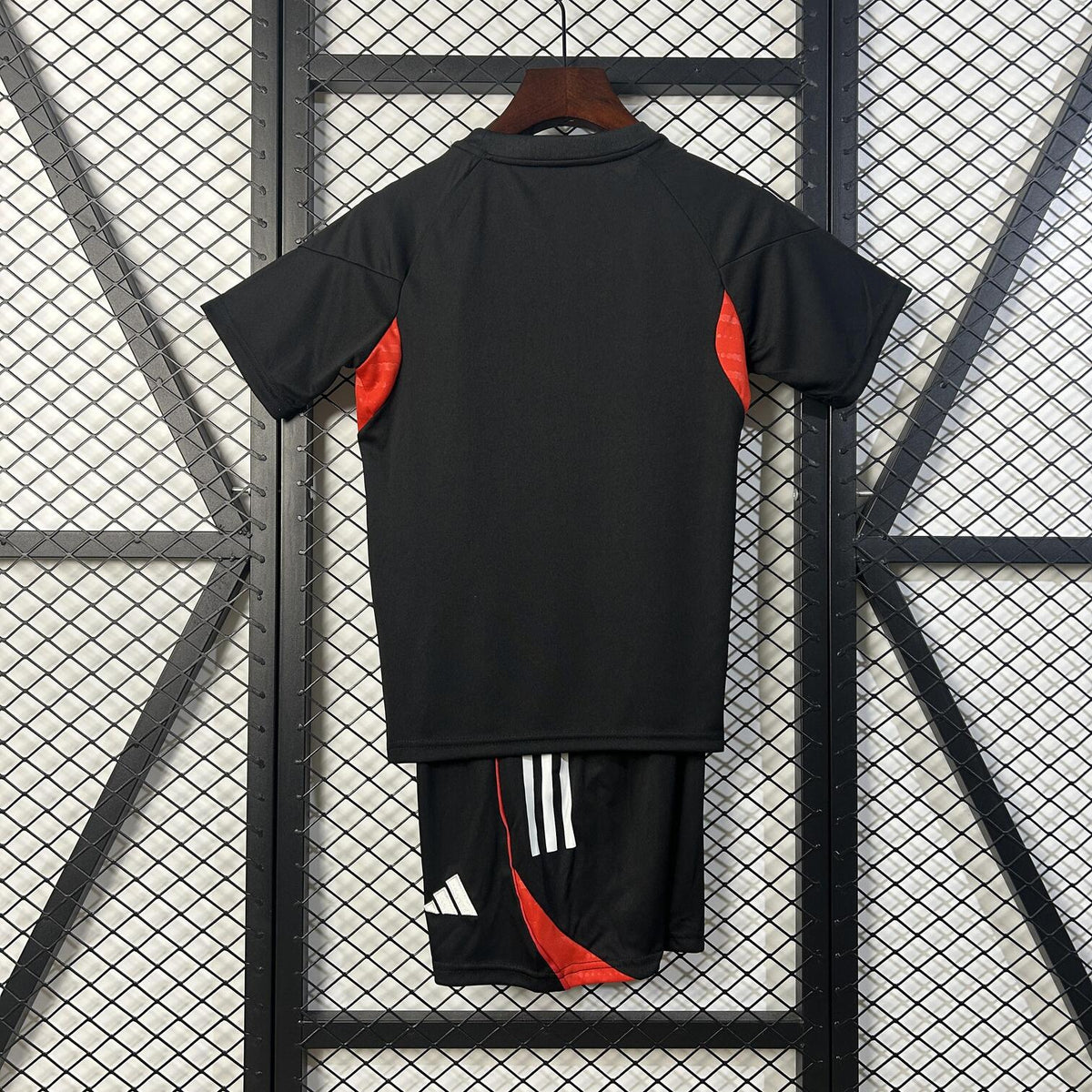 BENFICA ENTRENAMIENTO 25/26 CONJUNTO INFANTIL