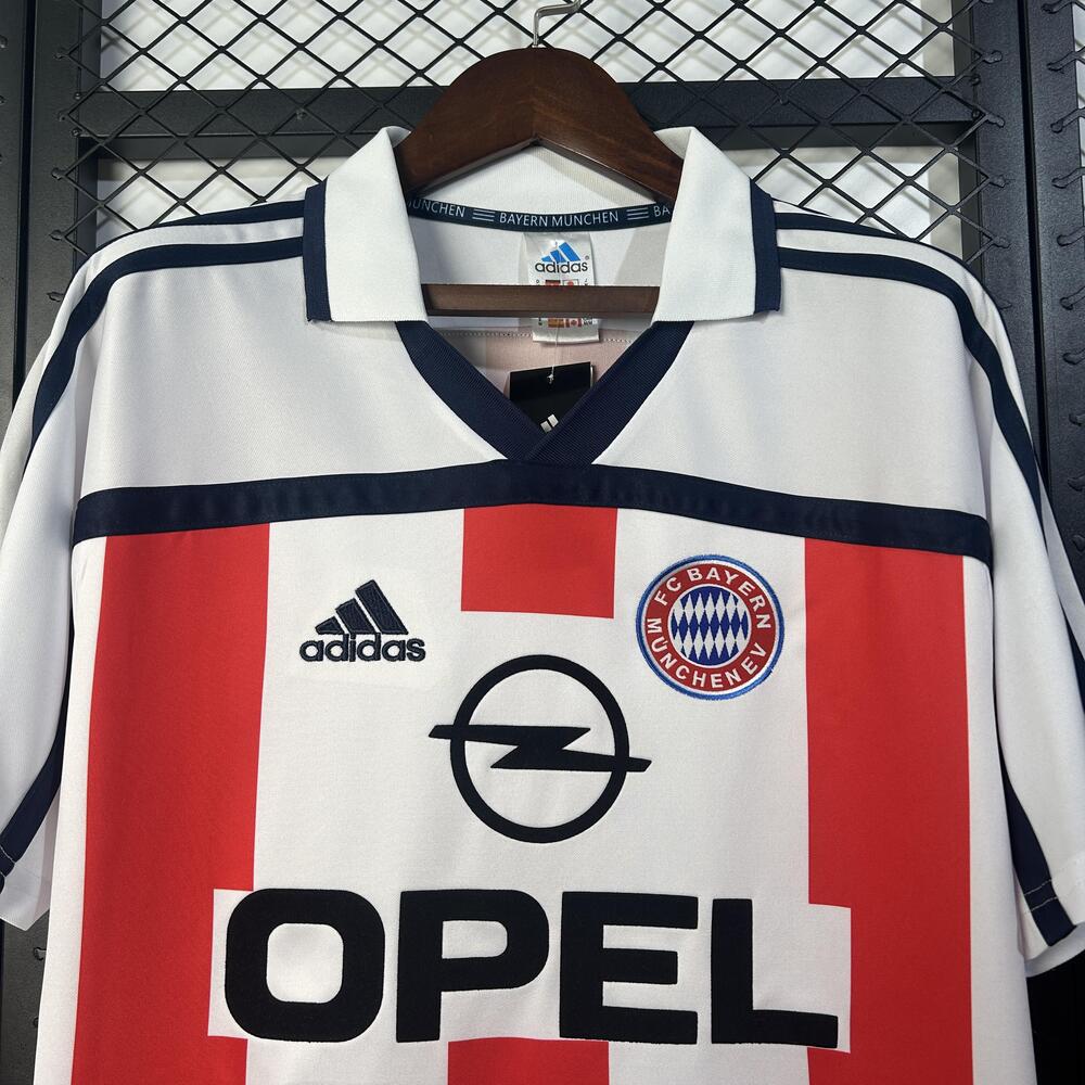 BAYERN DE MUNICH II 00/02 HOMBRE (RETRO)