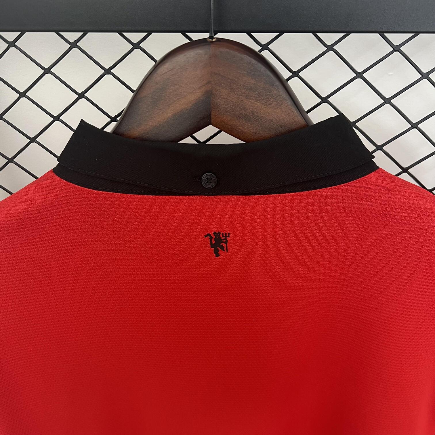 MANCHESTER UNITED I 13/14 HOMBRE (RETRO) MANGA LARGA