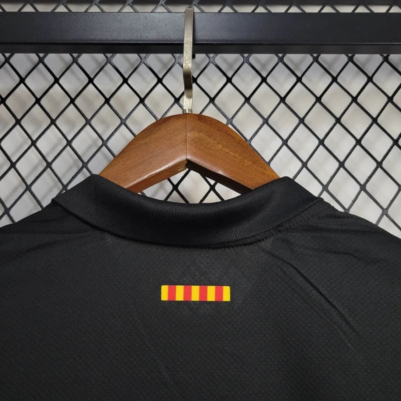 BARCELONA X TRAVIS SCOTT II 2025
