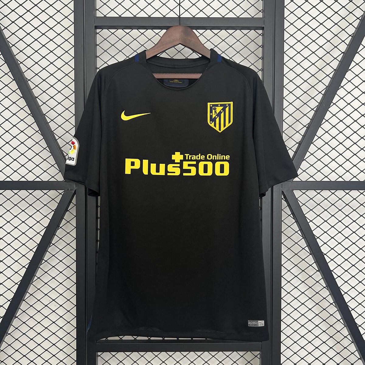ATLÉTICO DE MADRID II 16/17 HOMBRE (RETRO)