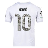 Camiseta Modrić - Real Madrid 25/26 I Casa - Conmemorativa - Versión Aficionado